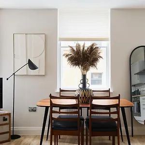 Superior Luxury - City Centre Apartment Bath